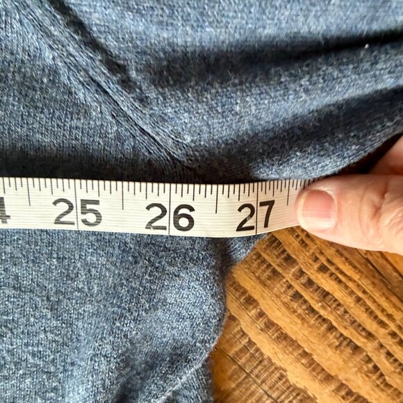 L.L. Bean Men’s Blue V-Neck Sweater – XXL Tall - Cashmere Blend - Picture 5 of 7